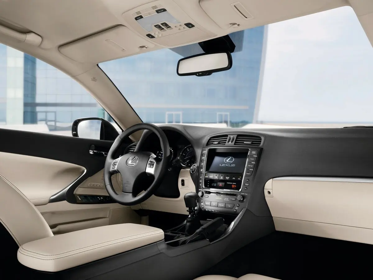 Lexus IS II Рестайлинг 2 Седан — фото 7