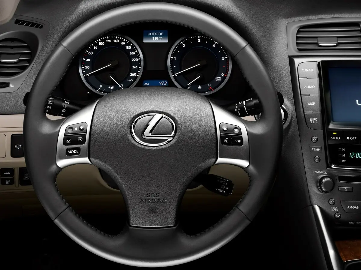 Lexus IS II Рестайлинг 2 Седан — фото 9