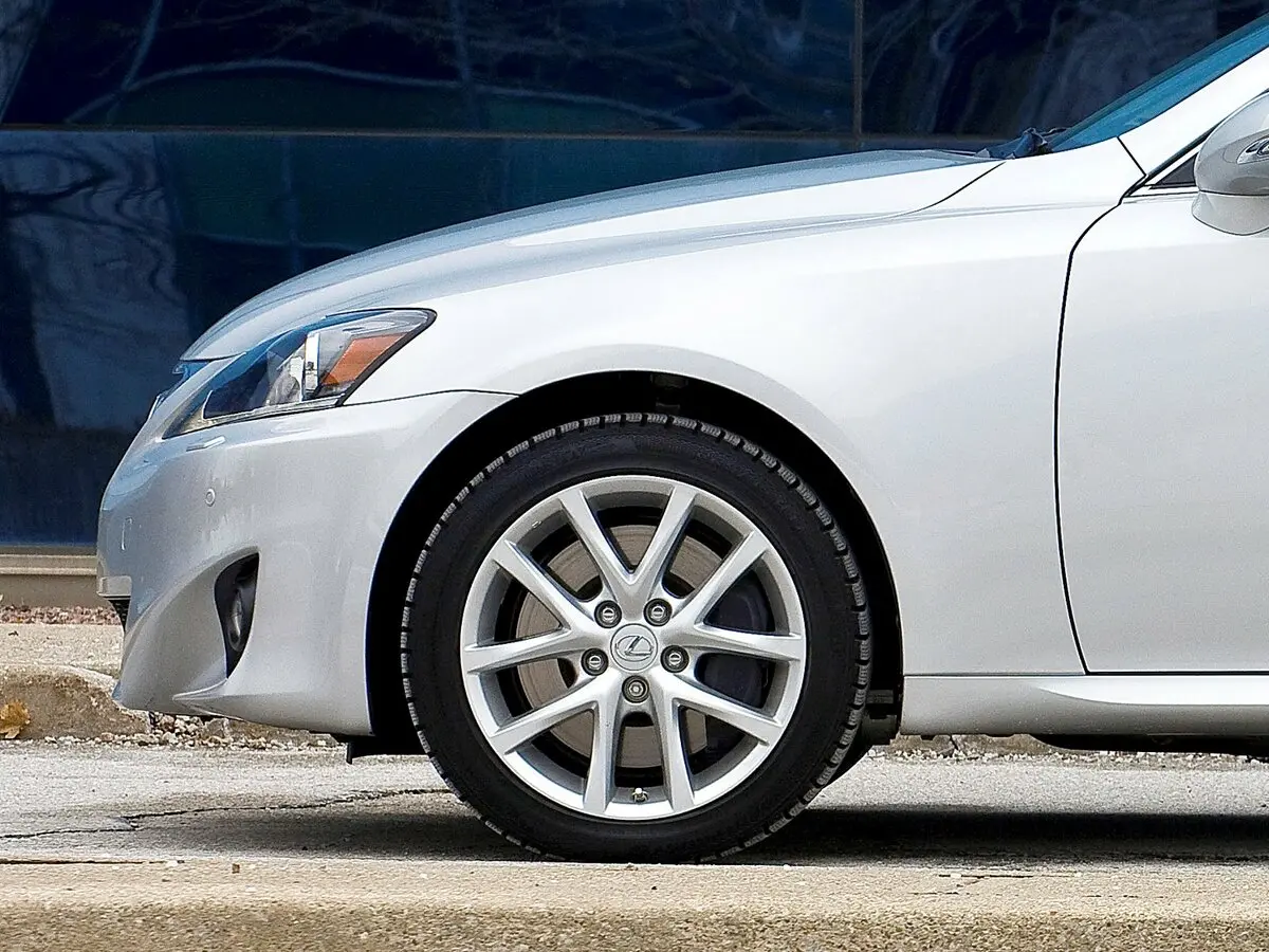 Lexus IS II Рестайлинг 2 Седан — фото 15