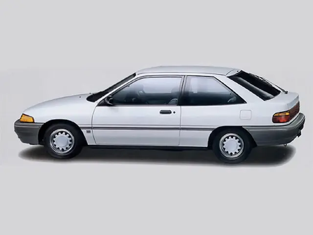 Ford Laser III Купе — photo 2