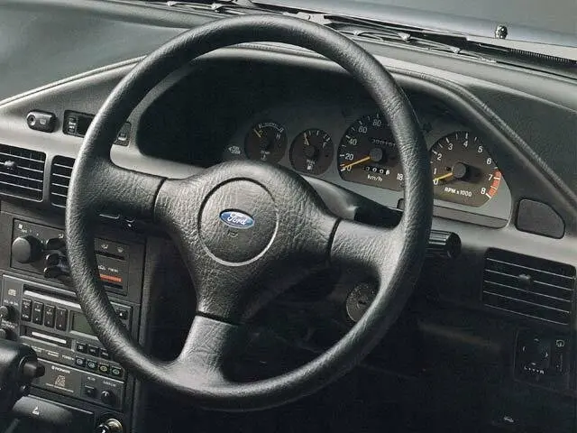 Ford Laser III Купе — photo 4