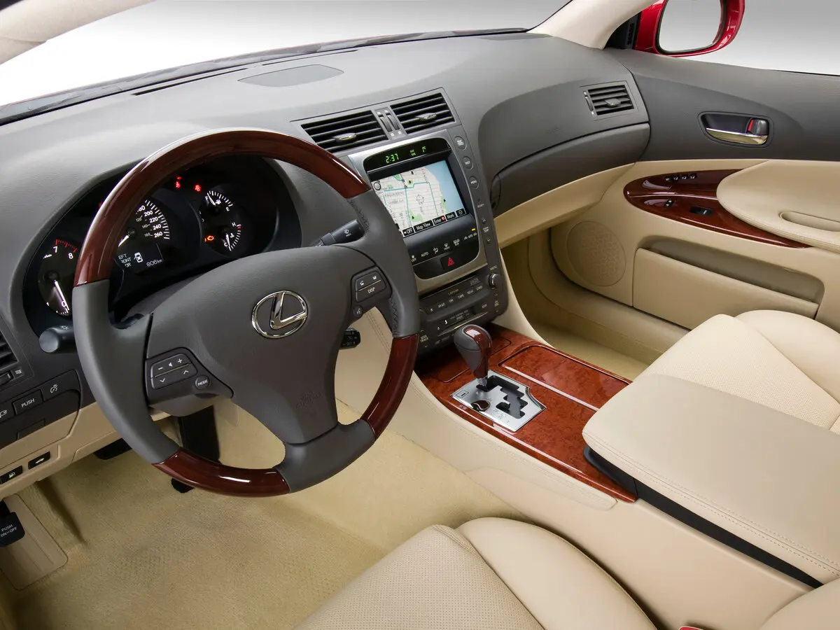 Lexus GS III Рестайлинг Седан — фото 8