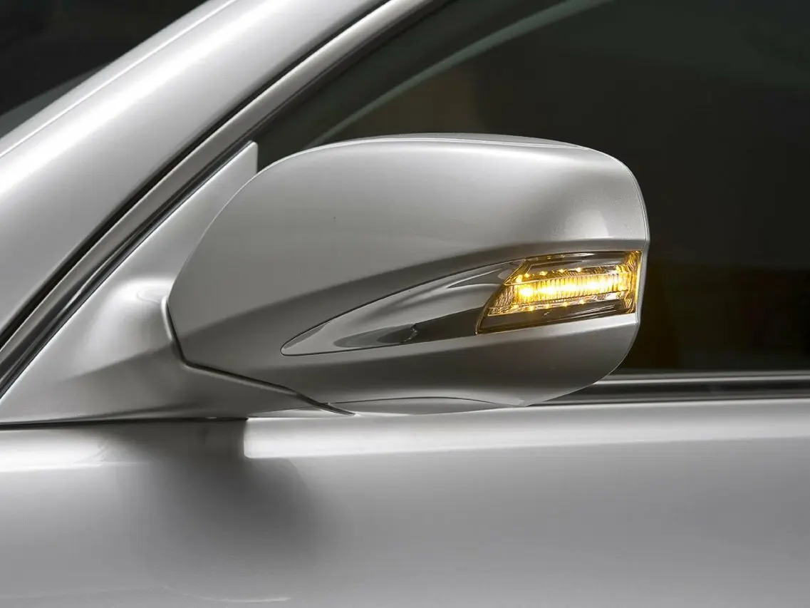 Lexus GS III Рестайлинг Седан — фото 13
