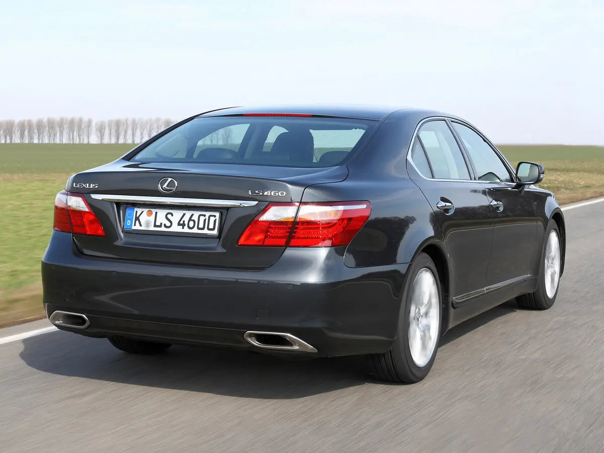 Lexus LS IV Рестайлинг Седан — фото 4