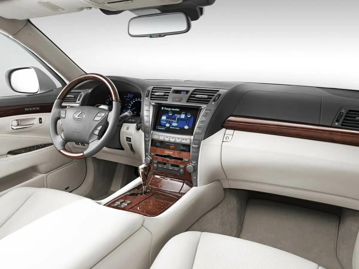 Lexus LS IV Рестайлинг Седан Long — фото 7