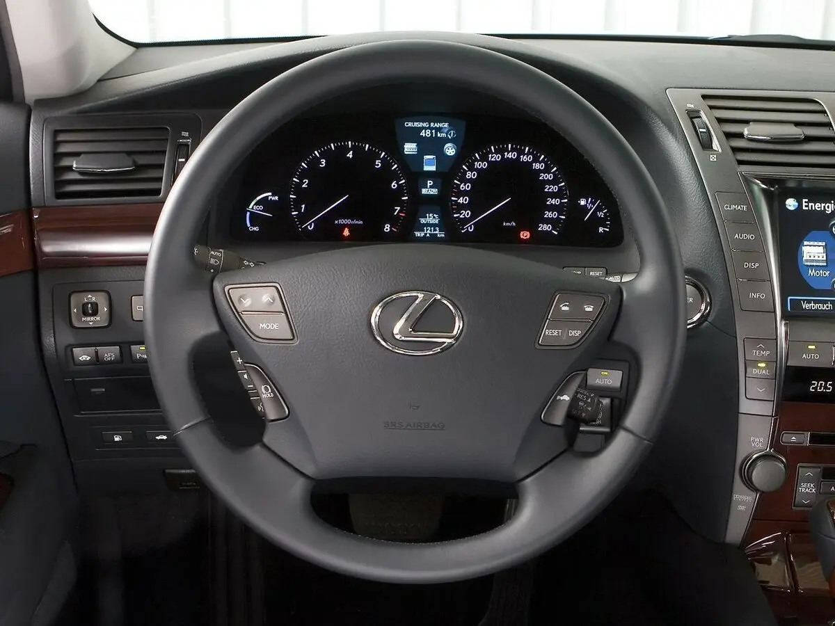 Lexus LS IV Рестайлинг Седан Long — фото 10