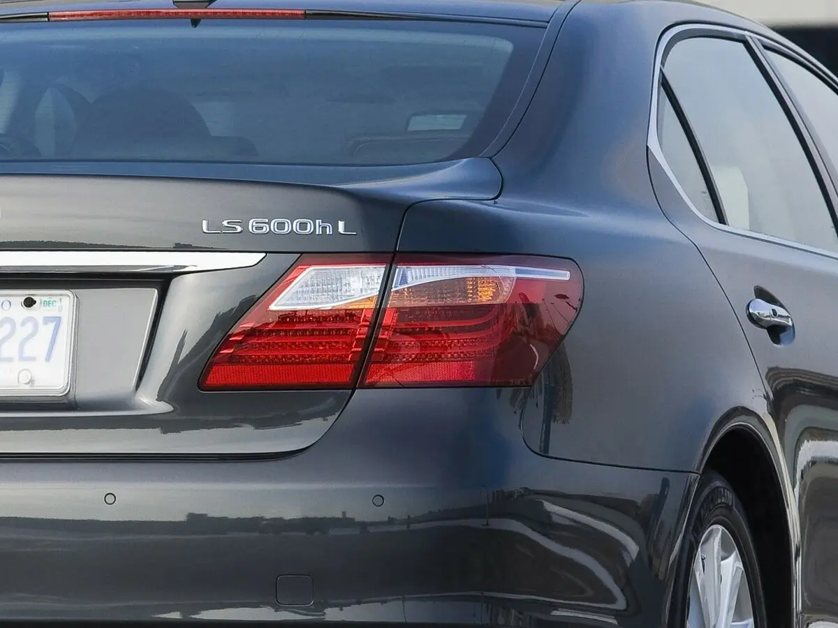 Lexus LS IV Рестайлинг Седан Long — фото 16