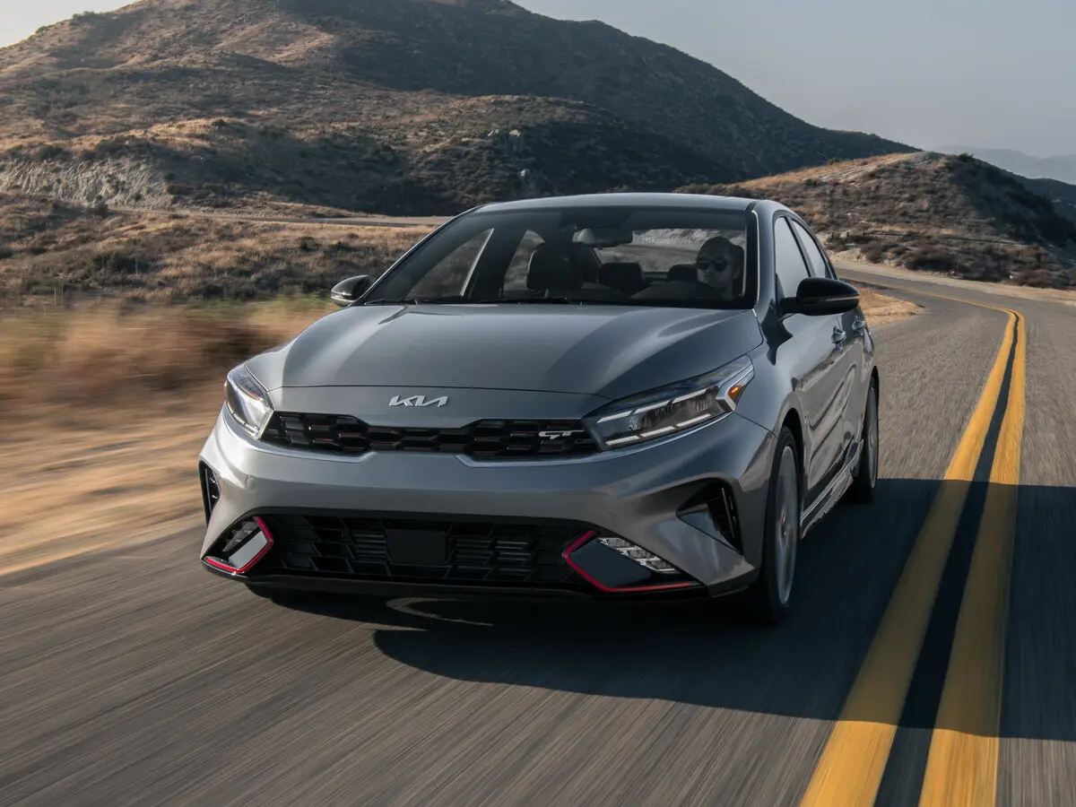 Kia Forte III Рестайлинг Седан — сүрөт 3