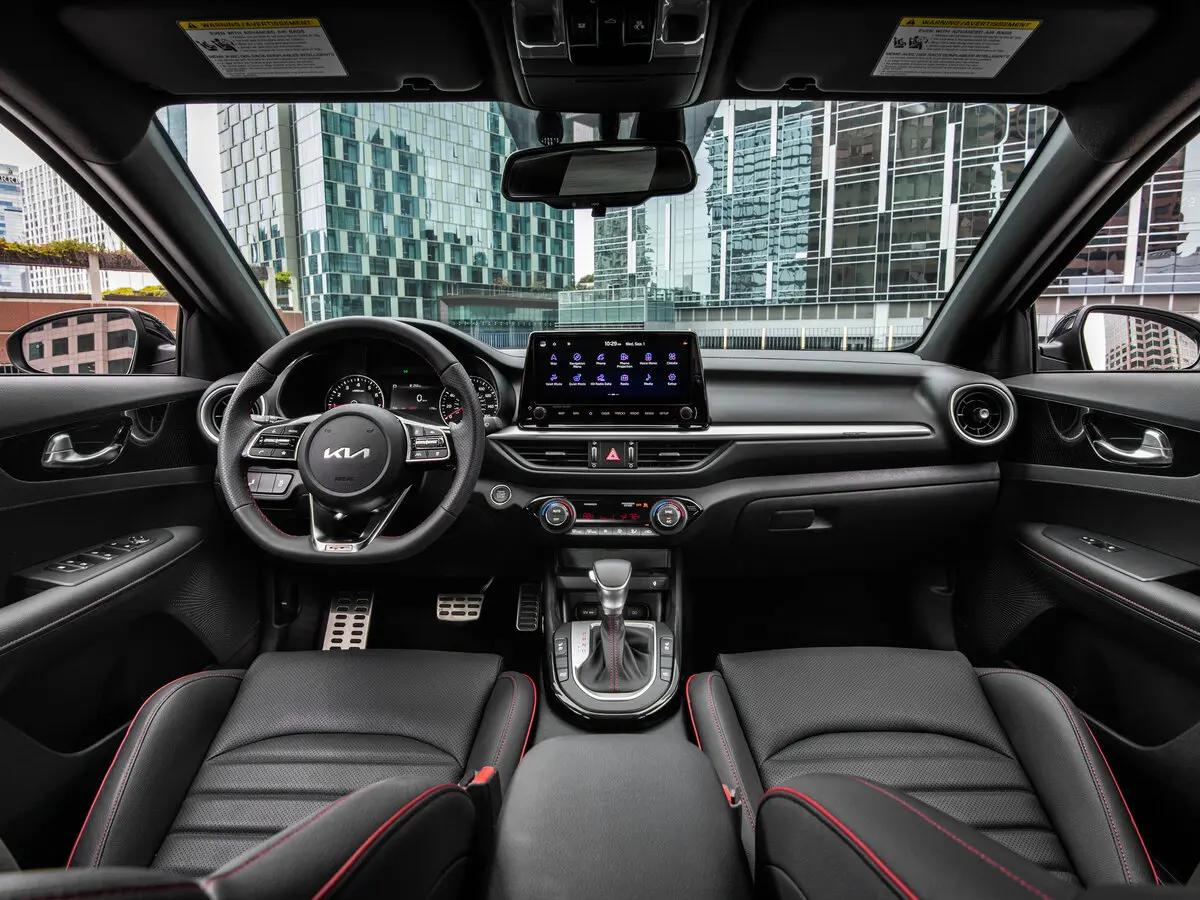 Kia Forte III Рестайлинг Седан — сүрөт 6