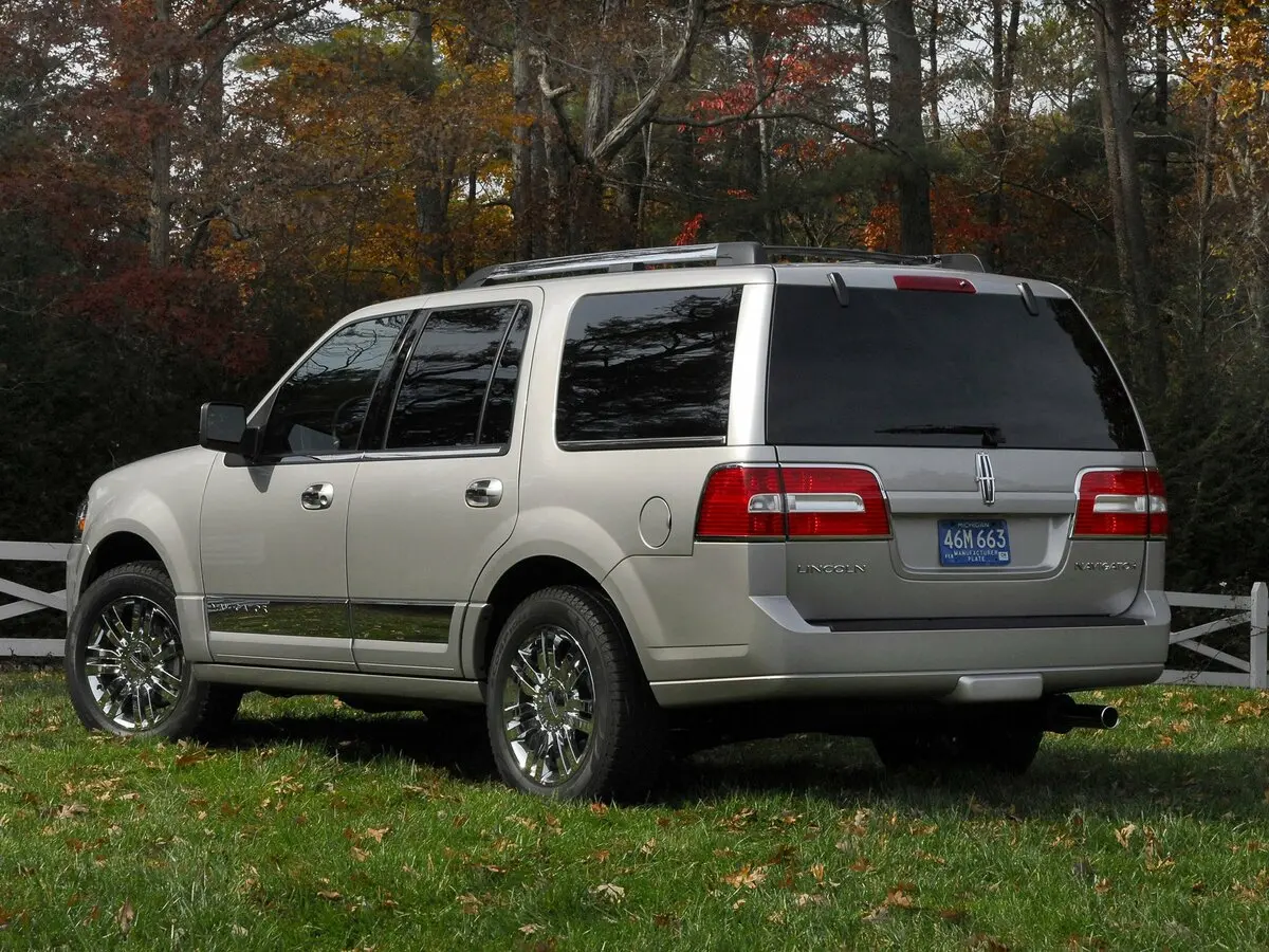Lincoln Navigator III Внедорожник 5 дв. — сүрөт 4