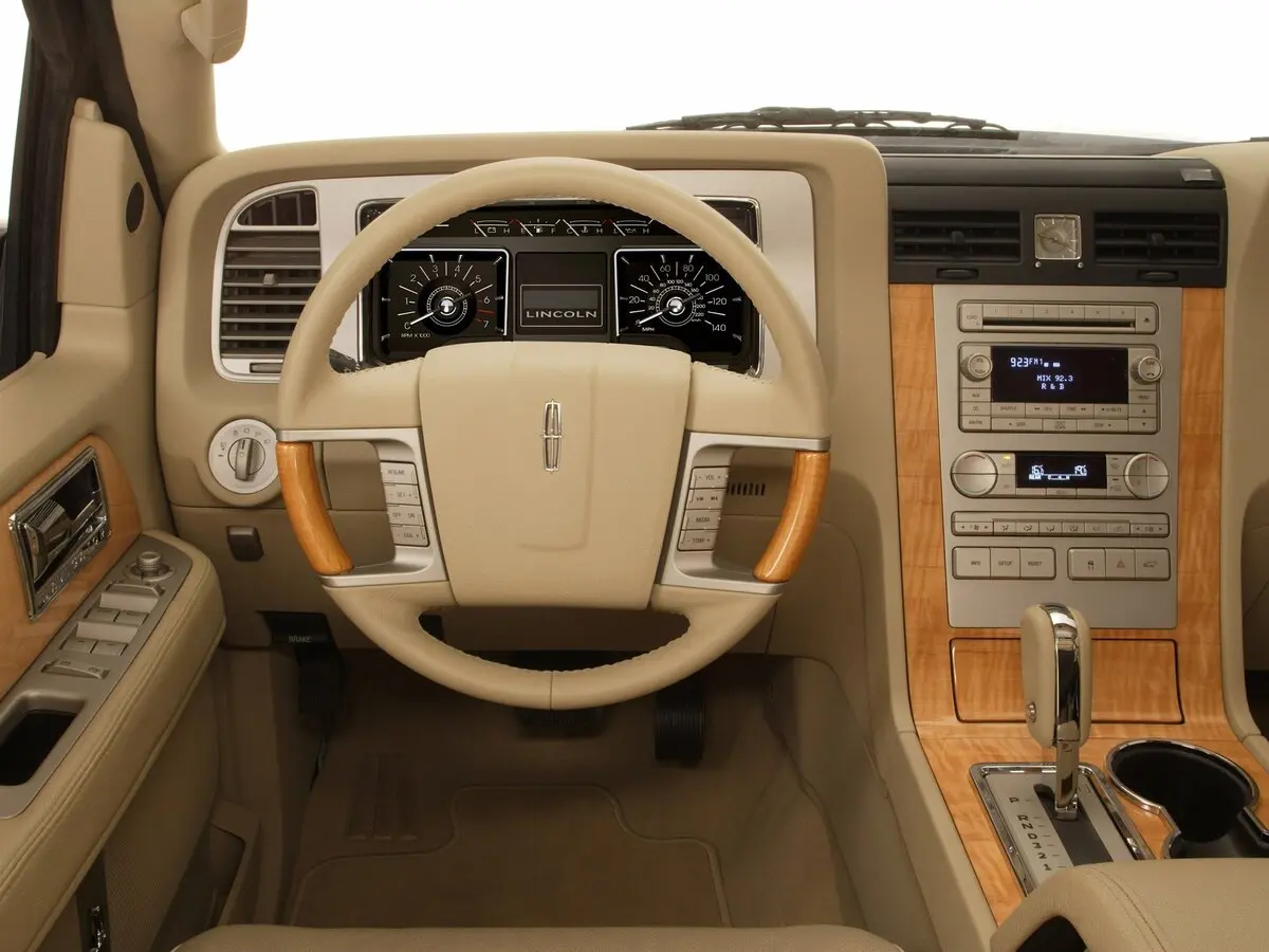 Lincoln Navigator III Внедорожник 5 дв. — сүрөт 5