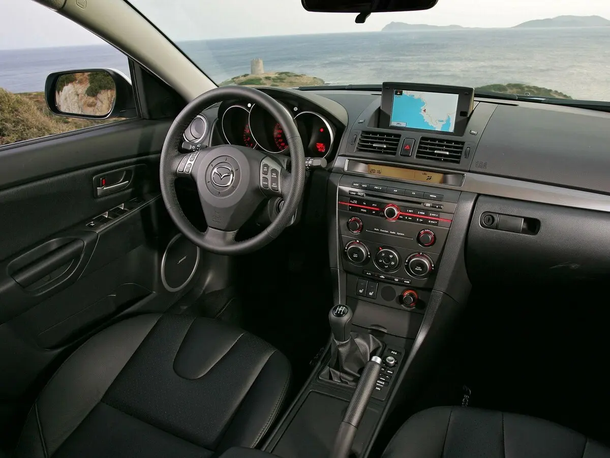 Mazda 3 I (BK) Рестайлинг Седан — фото 7