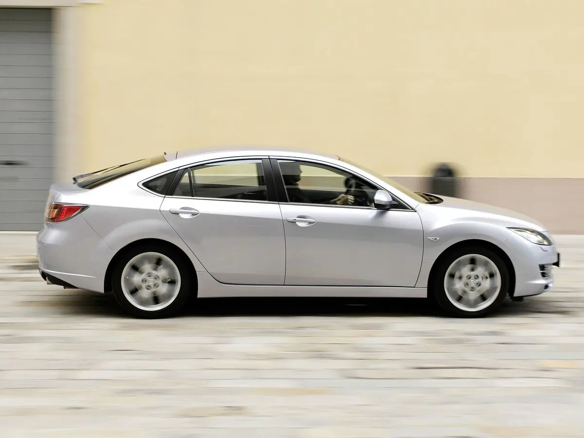 Mazda 6 II (GH) Лифтбек — фото 2
