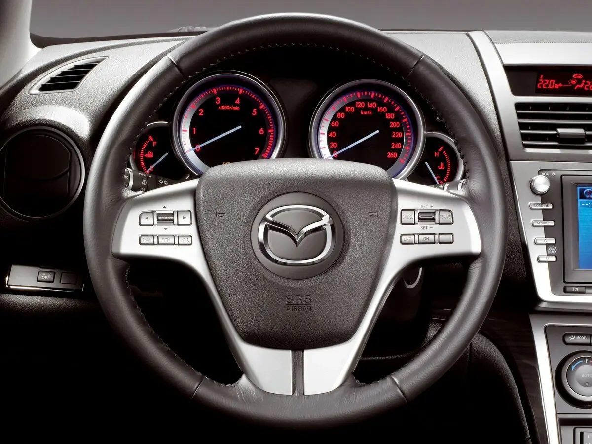 Mazda 6 II (GH) Лифтбек — фото 10