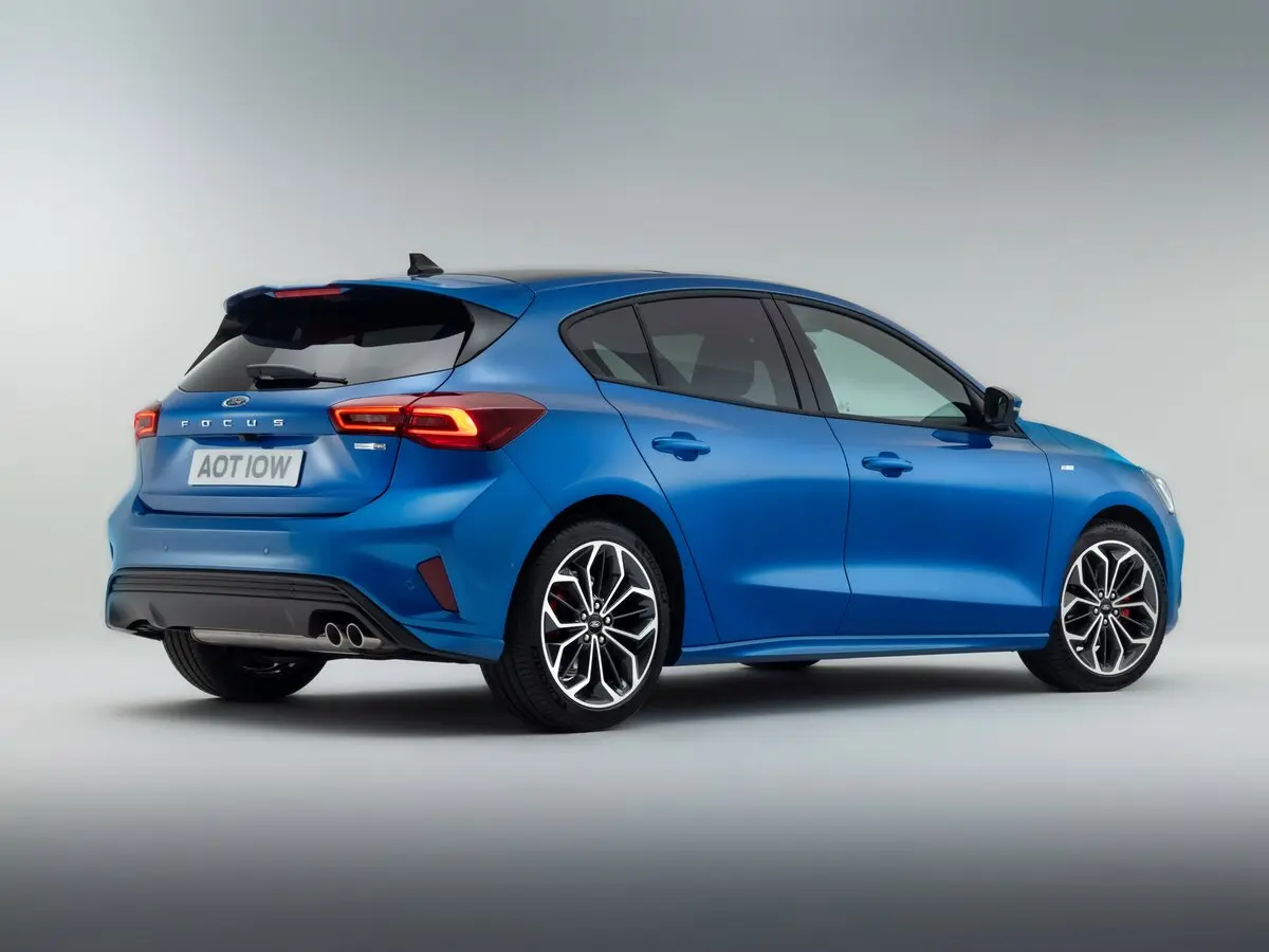 Ford Focus IV Рестайлинг Хэтчбек 5 дв. — фото 3