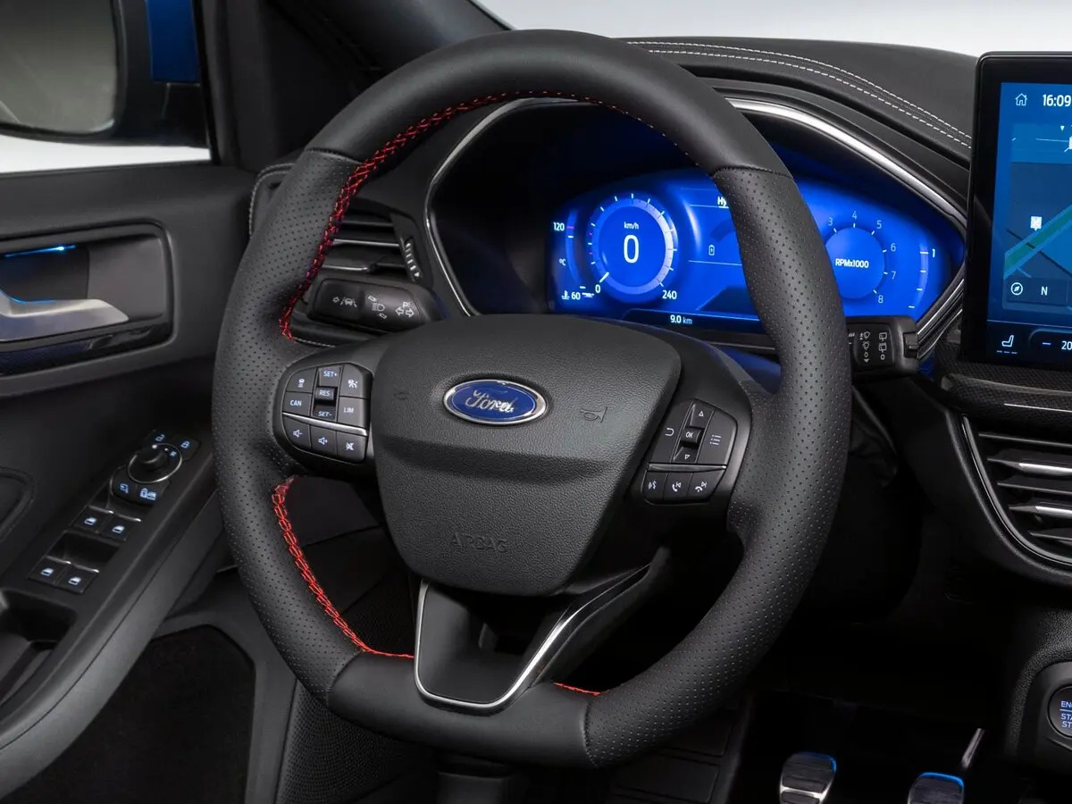 Ford Focus IV Рестайлинг Хэтчбек 5 дв. — фото 7