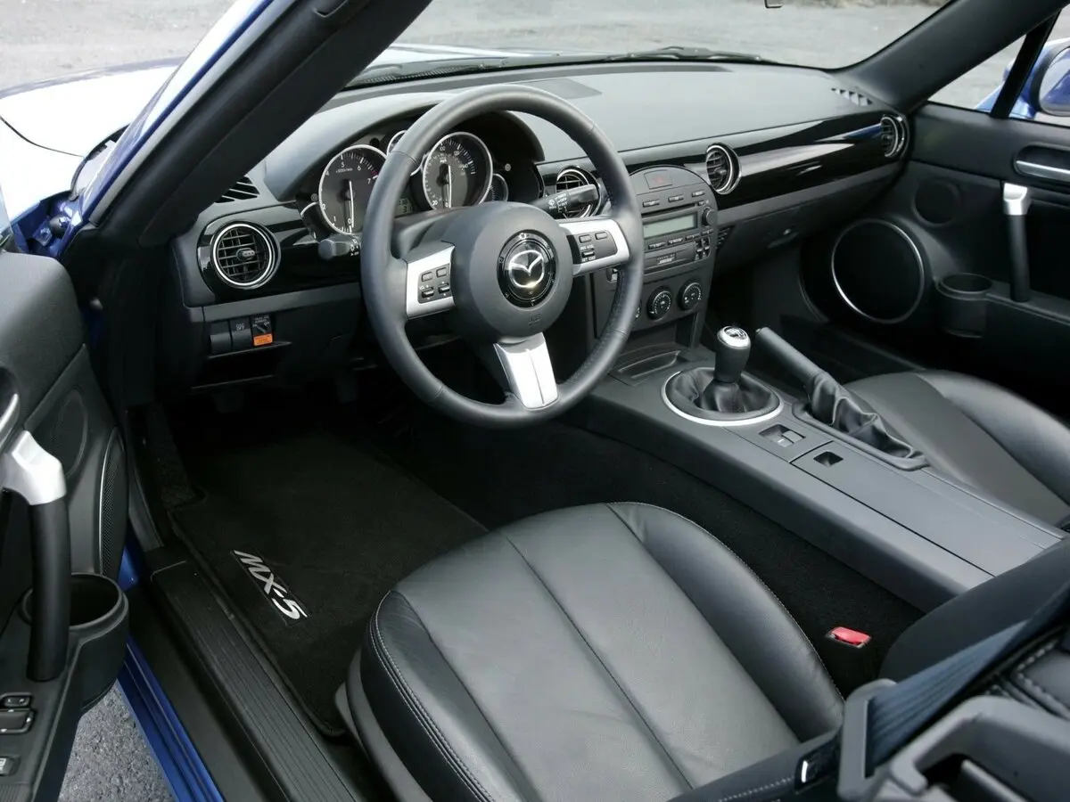 Mazda MX-5 III (NC) Родстер — сүрөт 8