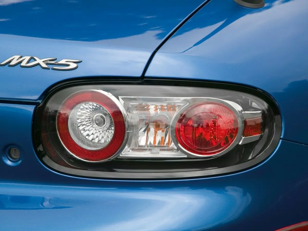 Mazda MX-5 III (NC) Родстер — сүрөт 15