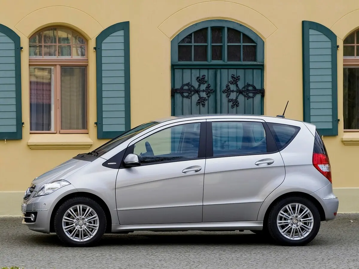 Mercedes-Benz A-Класс II (W169) Рестайлинг Хэтчбек 5 дв. — 照片 2