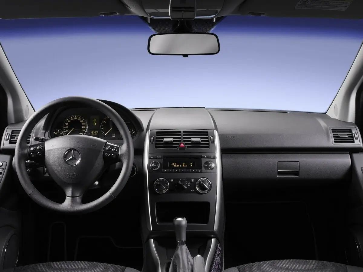 Mercedes-Benz A-Класс II (W169) Рестайлинг Хэтчбек 5 дв. — 照片 6