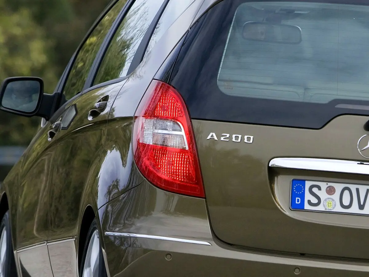 Mercedes-Benz A-Класс II (W169) Рестайлинг Хэтчбек 5 дв. — 照片 16
