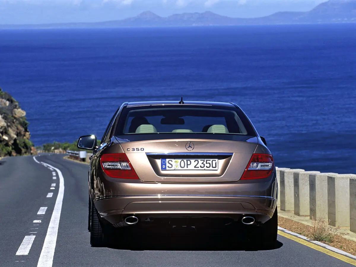 Mercedes-Benz C-Класс III (W204) Седан — сүрөт 4