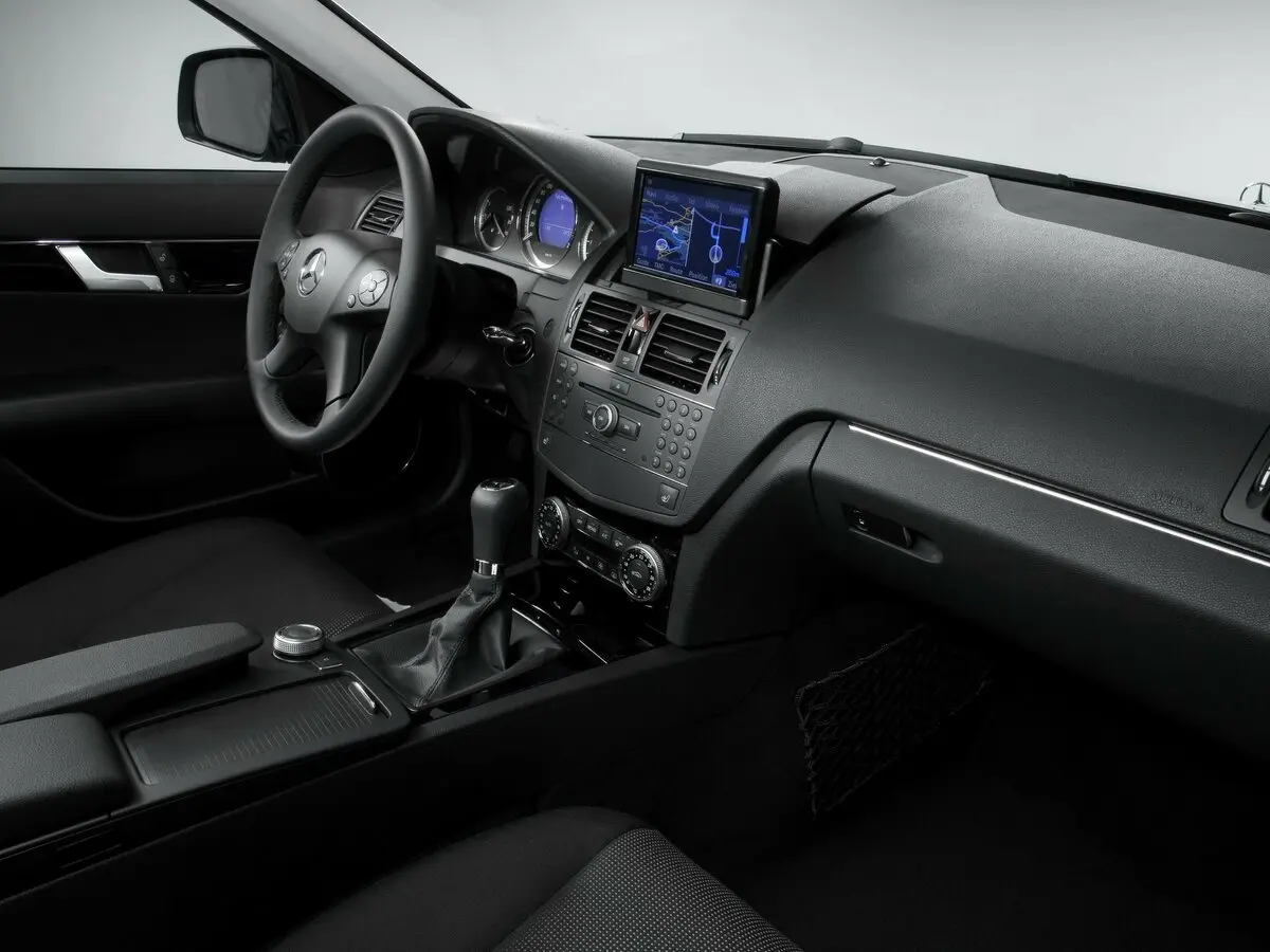 Mercedes-Benz C-Класс III (W204) Седан — сүрөт 7