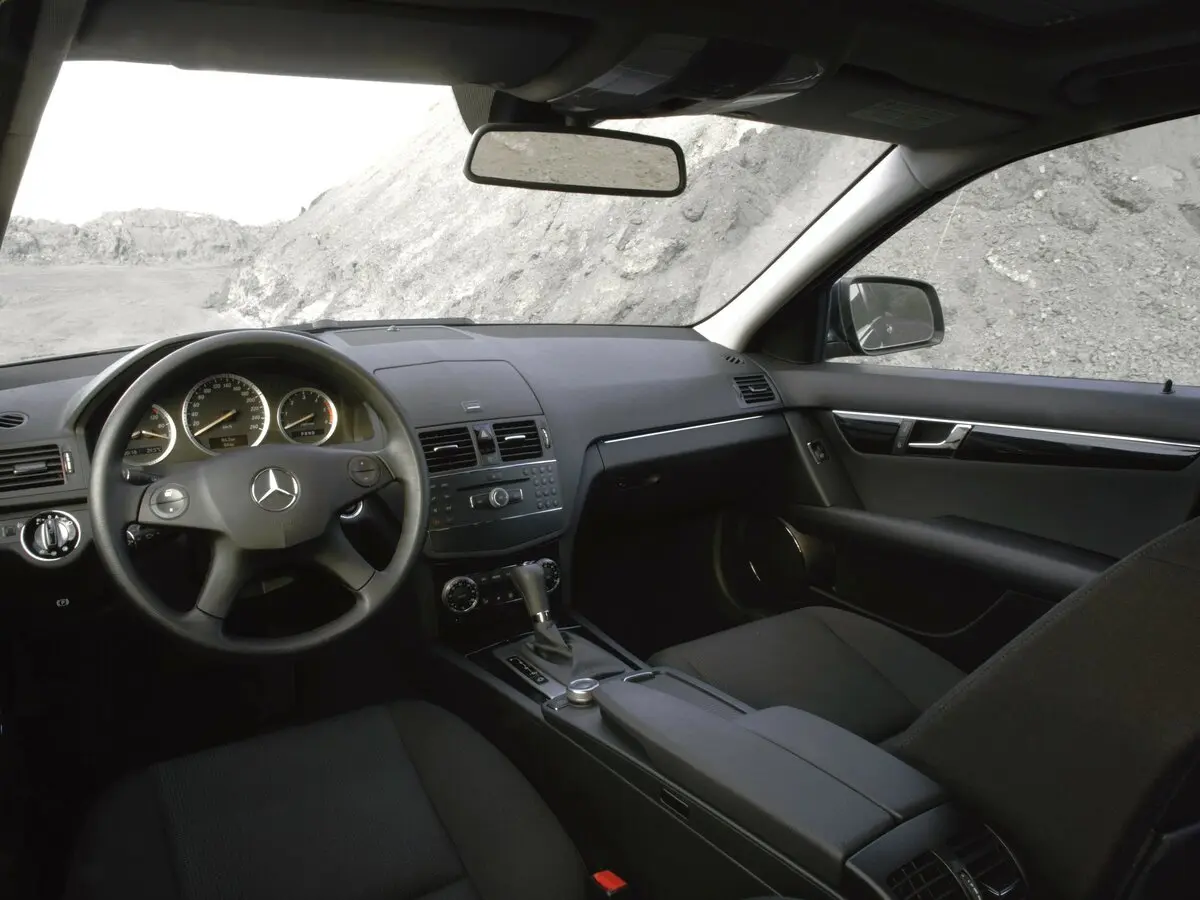 Mercedes-Benz C-Класс III (W204) Седан — сүрөт 8