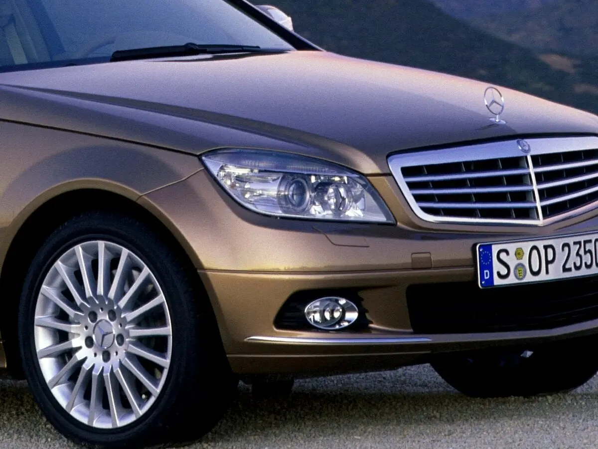 Mercedes-Benz C-Класс III (W204) Седан — сүрөт 13