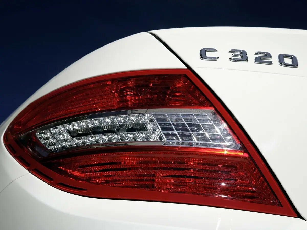 Mercedes-Benz C-Класс III (W204) Седан — сүрөт 14