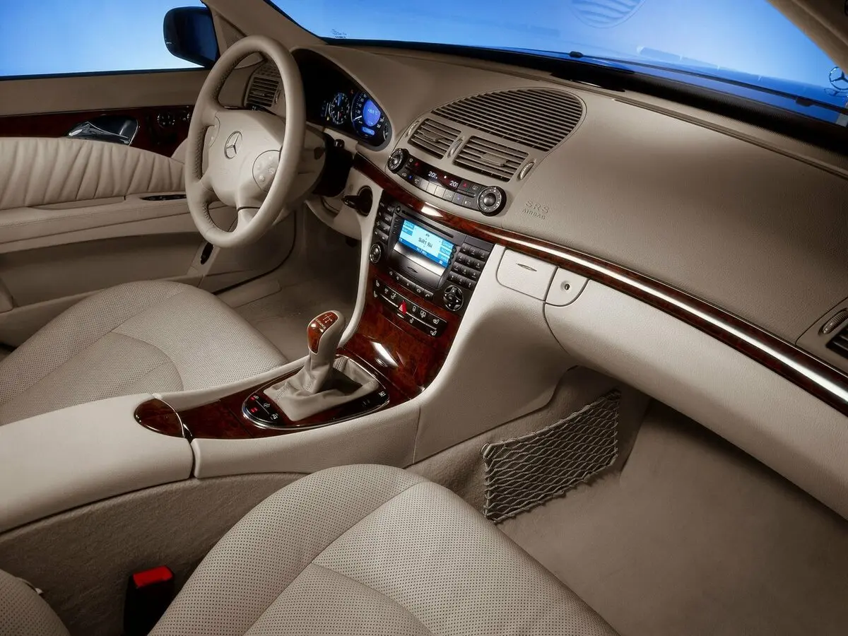 Mercedes-Benz E-Класс III (W211, S211) Рестайлинг Седан — фото 7