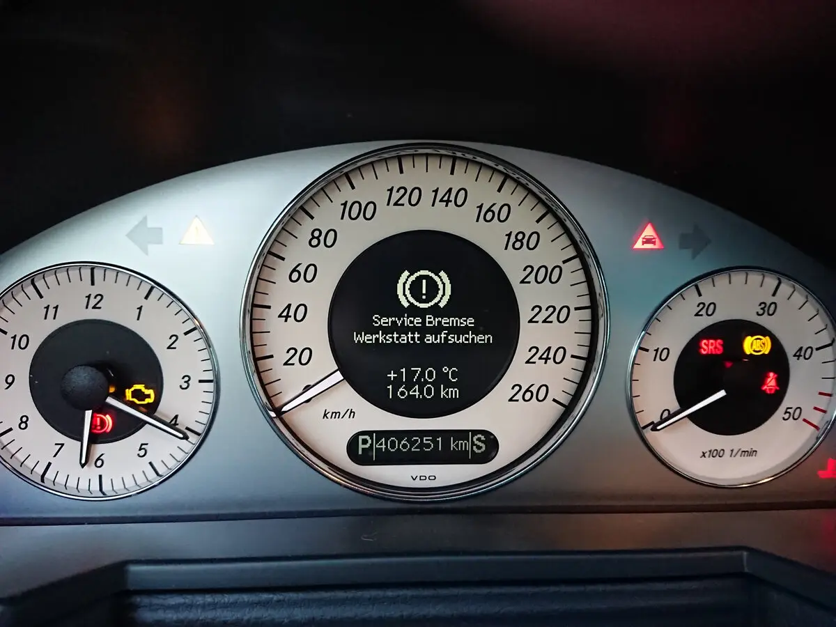 Mercedes-Benz E-Класс III (W211, S211) Рестайлинг Седан — фото 9