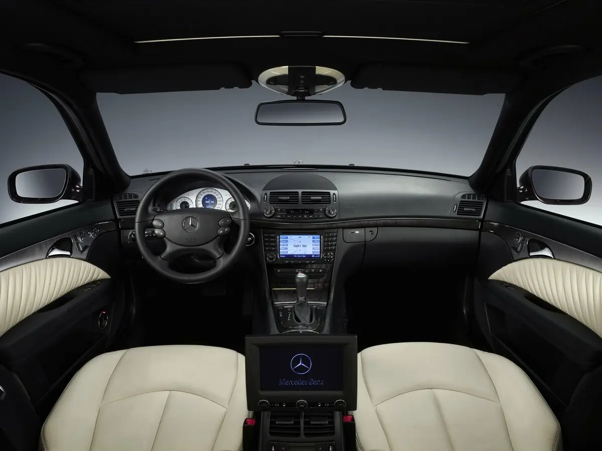 Mercedes-Benz E-Класс III (W211, S211) Рестайлинг Универсал 5 дв. — фото 5