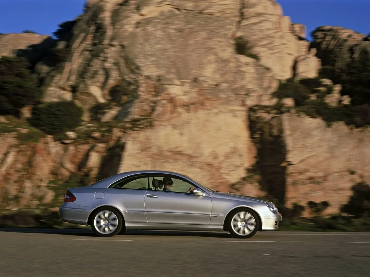 Mercedes-Benz CLK-Класс II (W209) Рестайлинг Купе-хардтоп — photo 2