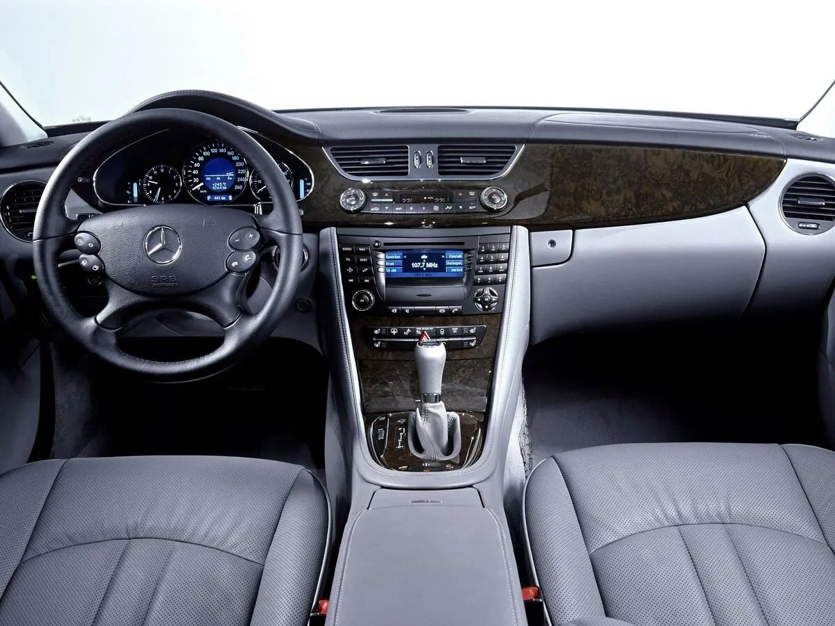 Mercedes-Benz CLS I (C219) Седан — фото 6