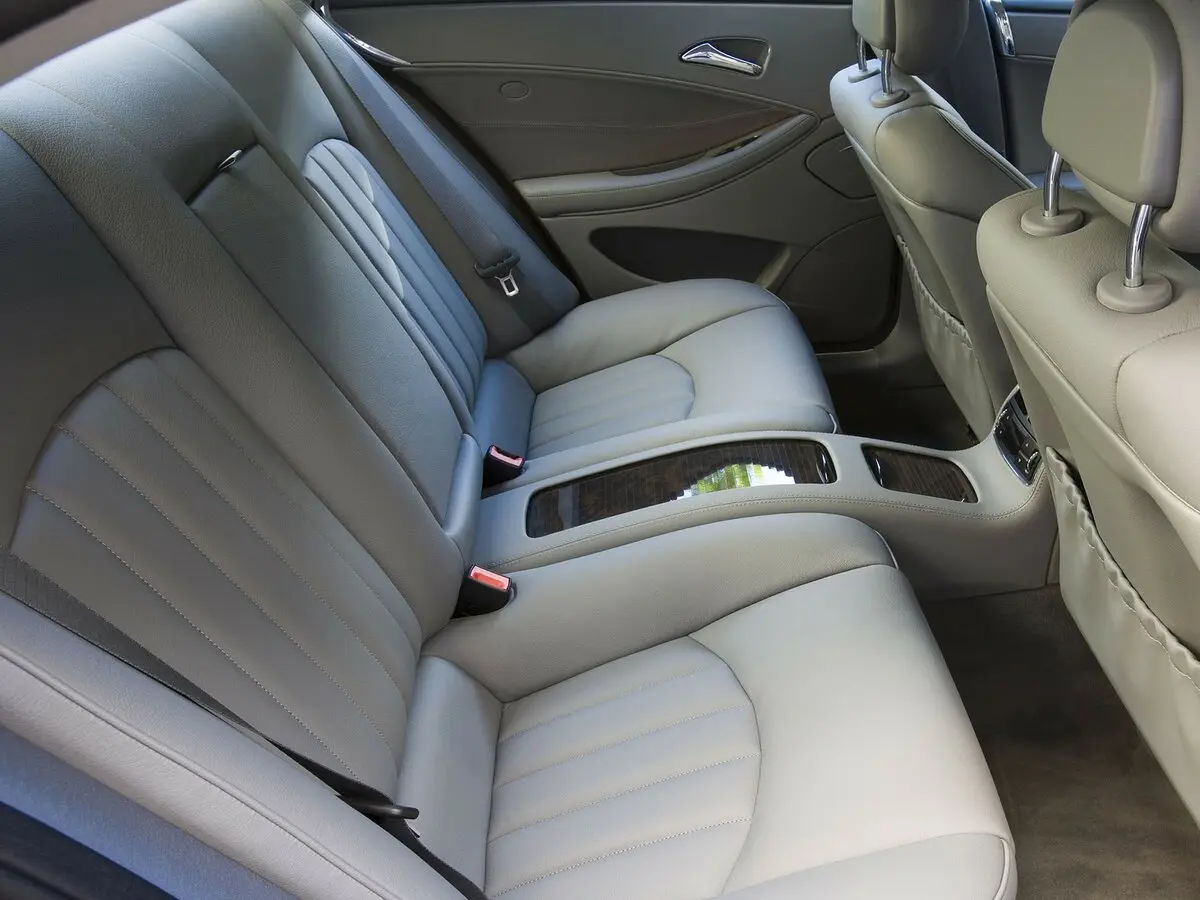 Mercedes-Benz CLS I (C219) Седан — фото 8