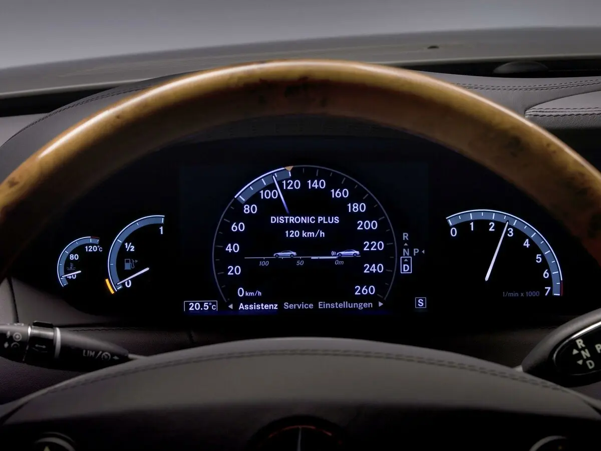Mercedes-Benz CL-Класс III (C216) Купе-хардтоп — сүрөт 9
