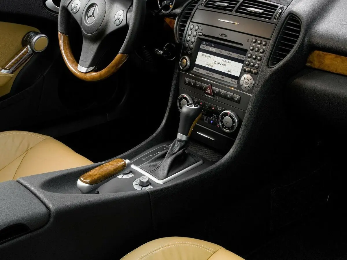 Mercedes-Benz SLK-Класс II (R171) Рестайлинг Родстер — 照片 10