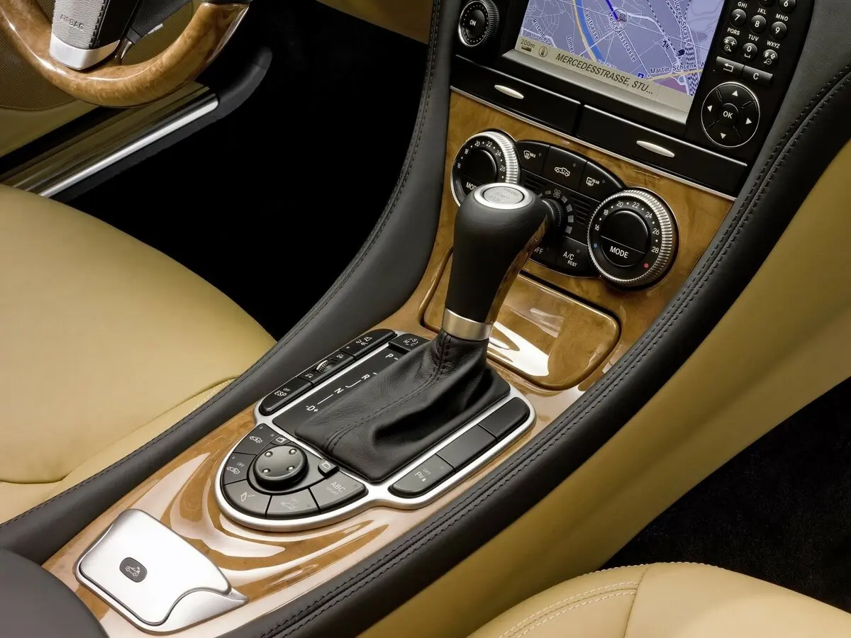 Mercedes-Benz SL-Класс V (R230) Рестайлинг 2 Родстер — сүрөт 12
