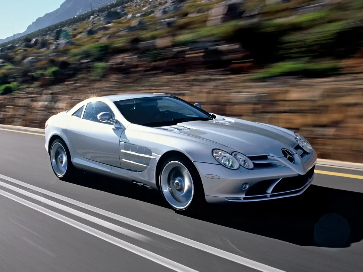Mercedes-Benz SLR McLaren 2003 – 2009 Купе