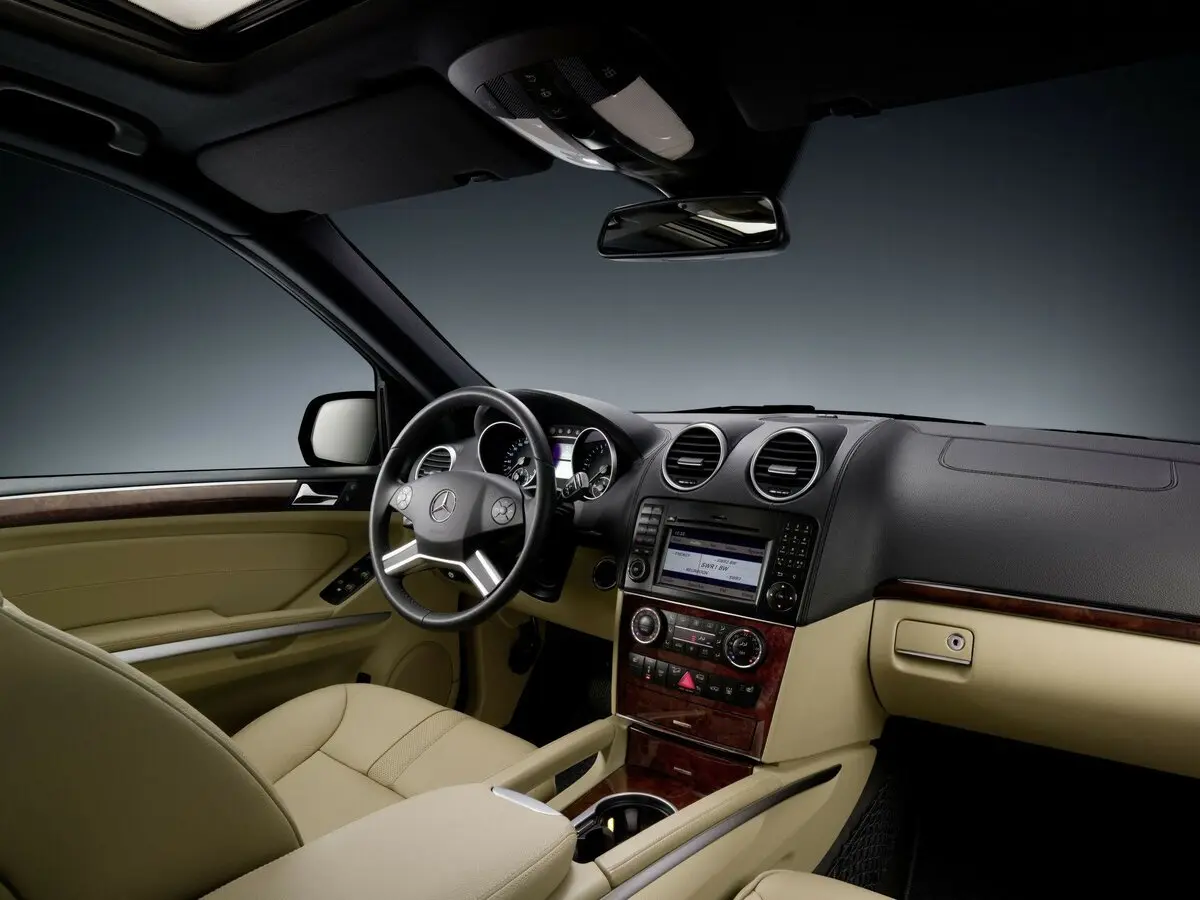 Mercedes-Benz M-Класс II (W164) Рестайлинг Внедорожник 5 дв. — photo 7