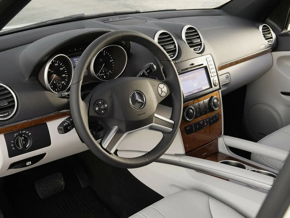 Mercedes-Benz M-Класс II (W164) Рестайлинг Внедорожник 5 дв. — photo 8