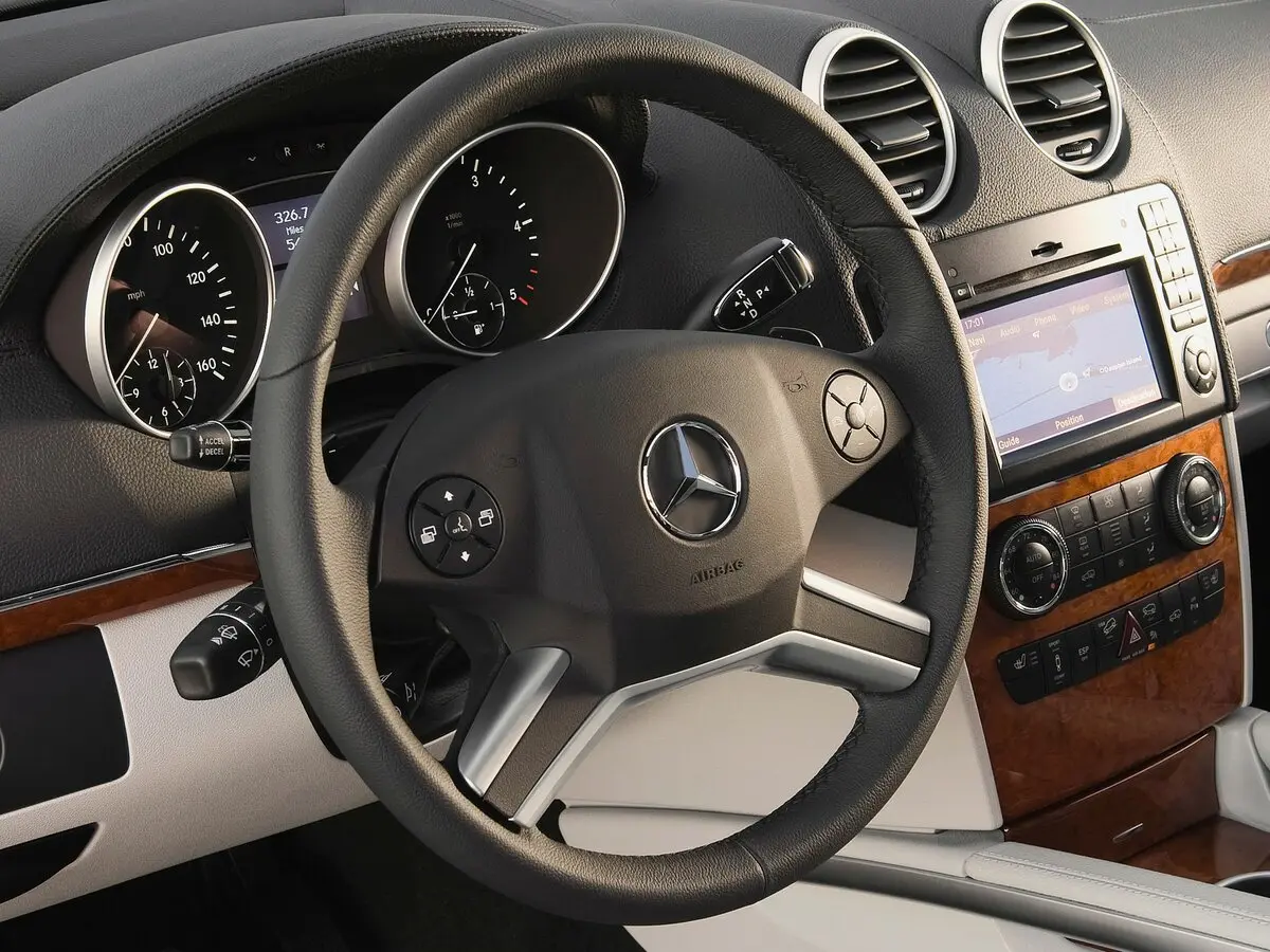 Mercedes-Benz M-Класс II (W164) Рестайлинг Внедорожник 5 дв. — photo 10