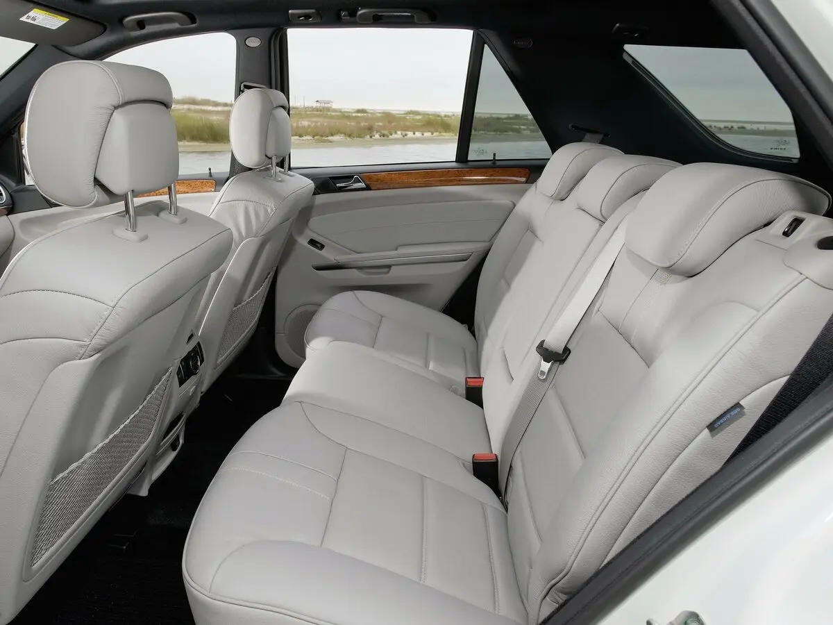Mercedes-Benz M-Класс II (W164) Рестайлинг Внедорожник 5 дв. — photo 11
