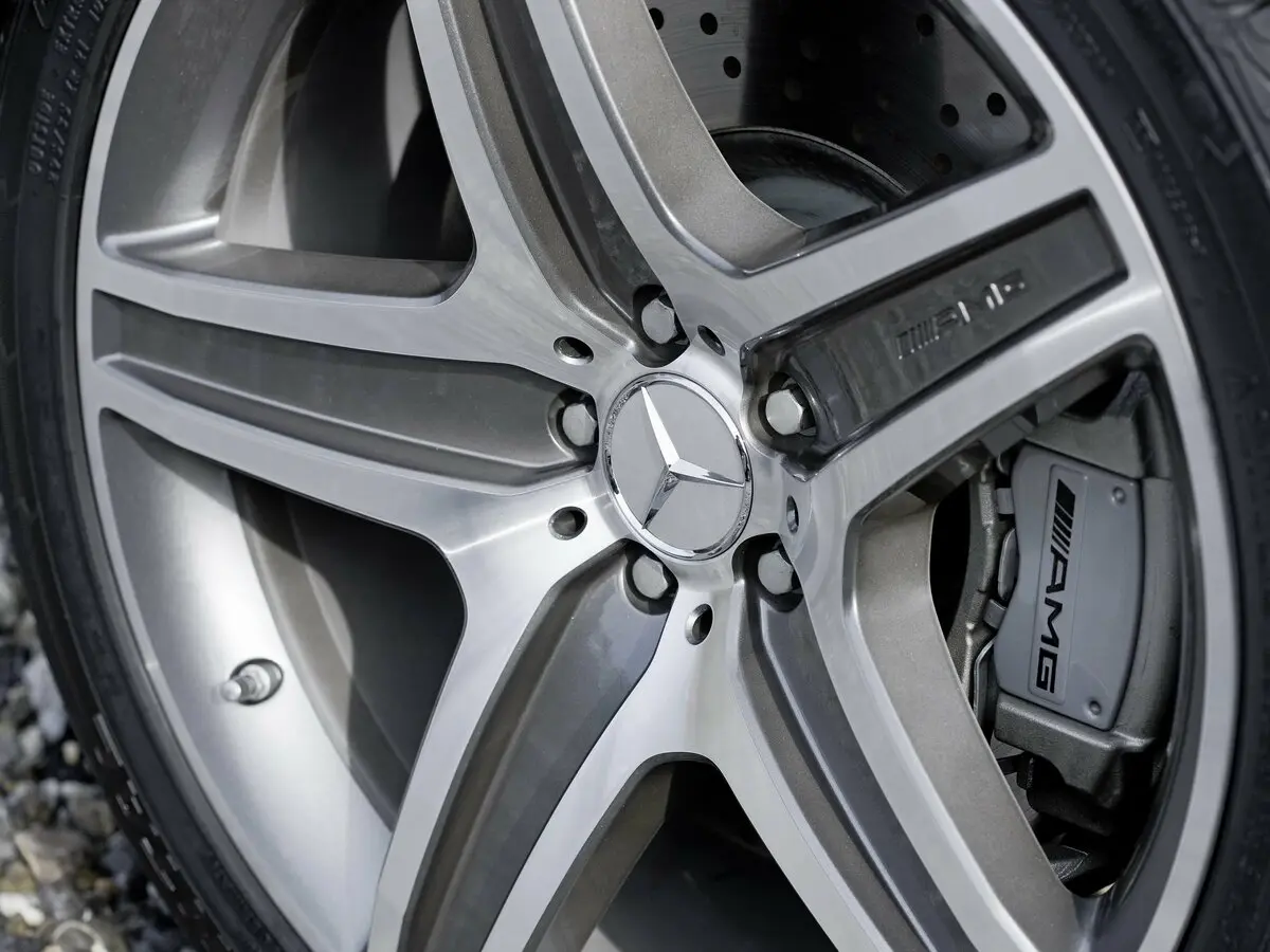 Mercedes-Benz M-Класс AMG II (W164) Рестайлинг Внедорожник 5 дв. — сүрөт 16