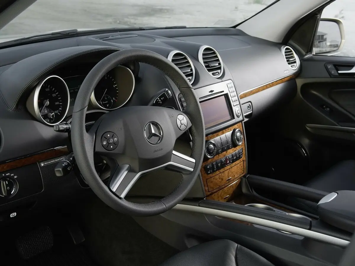 Mercedes-Benz GL-Класс I (X164) Внедорожник 5 дв. — сүрөт 8
