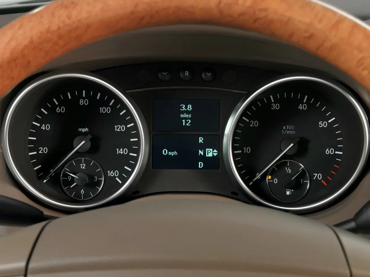 Mercedes-Benz GL-Класс I (X164) Внедорожник 5 дв. — сүрөт 9