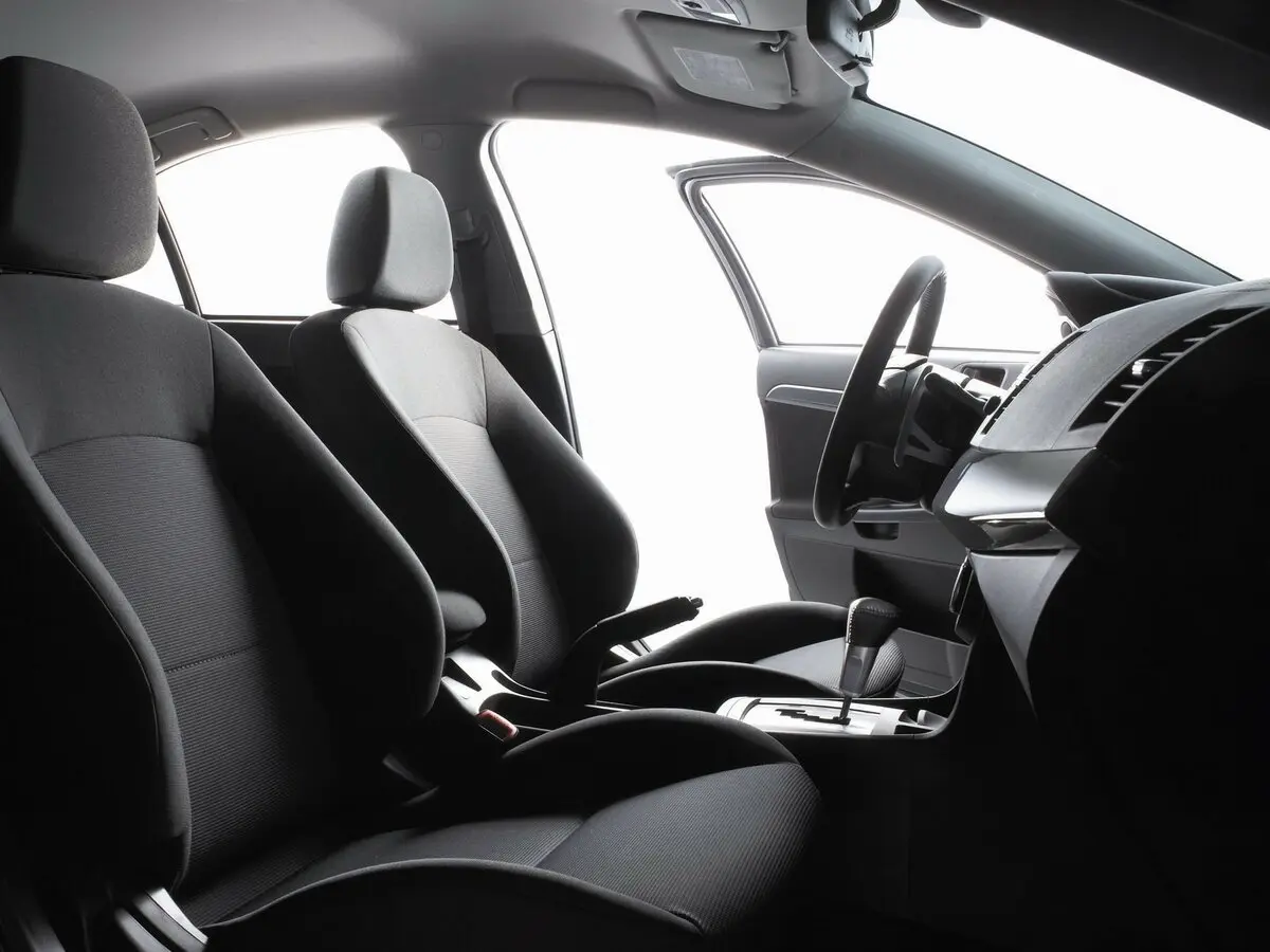 Mitsubishi Lancer X Рестайлинг Седан — фото 6