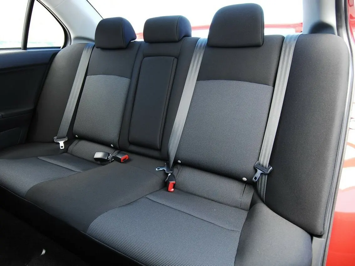 Mitsubishi Lancer X Рестайлинг Седан — фото 11