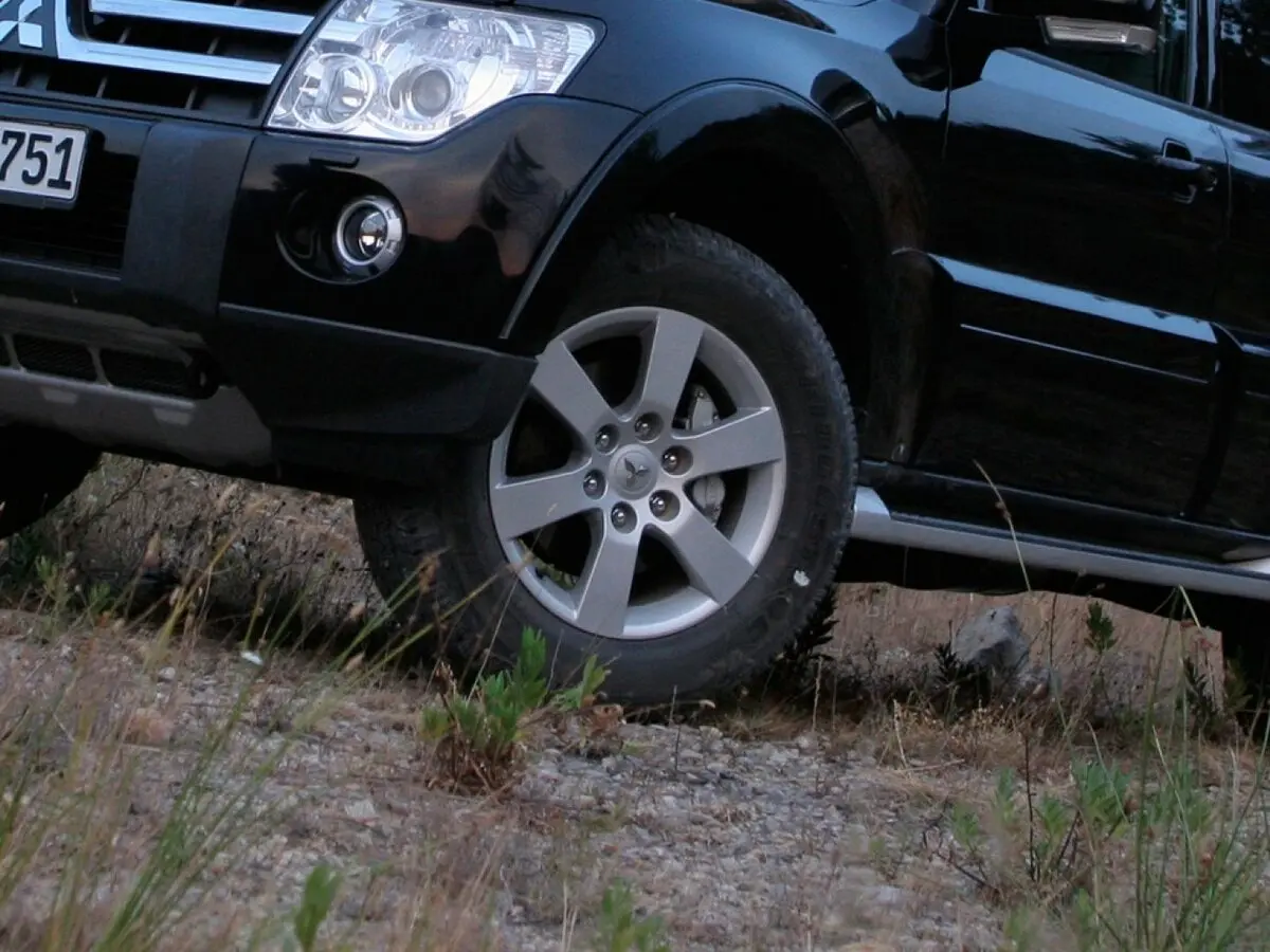 Mitsubishi Pajero IV Внедорожник 5 дв. — photo 16